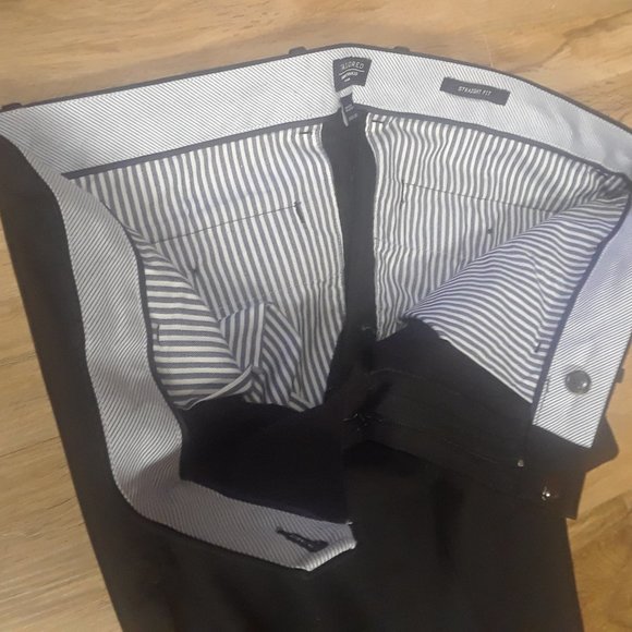 Gap Tailored KHAKIS - Picture 11 of 13